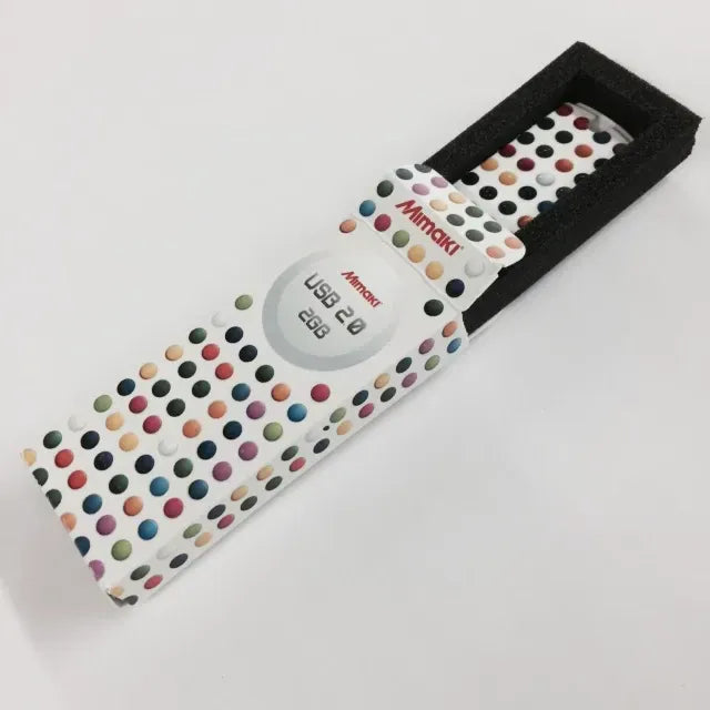 Packaging samples and prototypes cut on the CFL-605RT